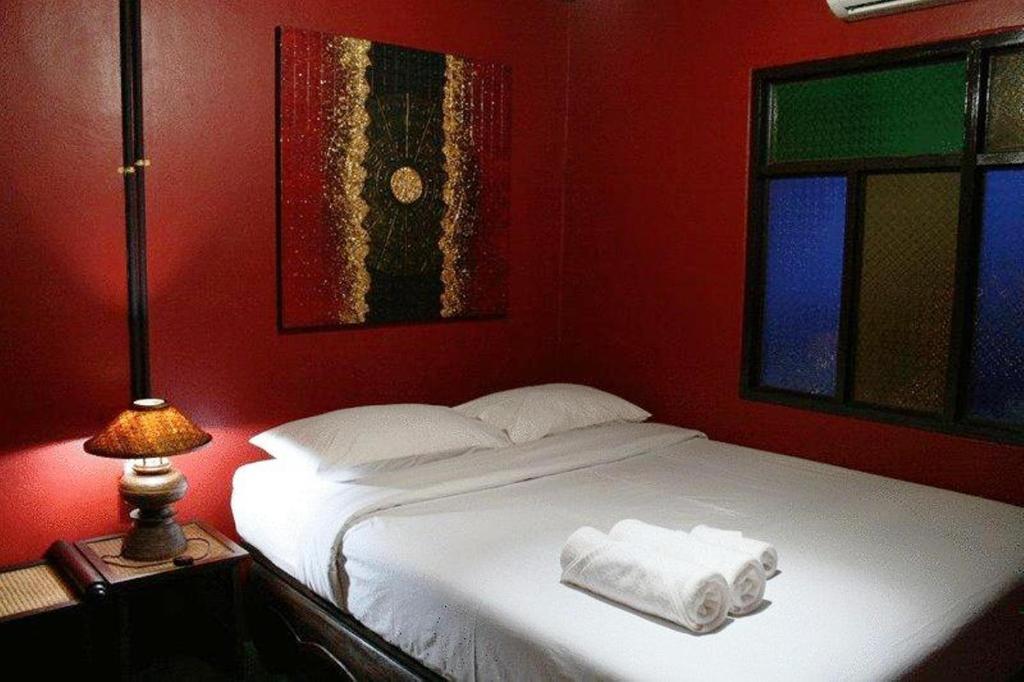 Saithong Guesthouse Chiang Mai Quarto foto